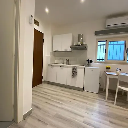Apartment La Corte - Stazione Bari